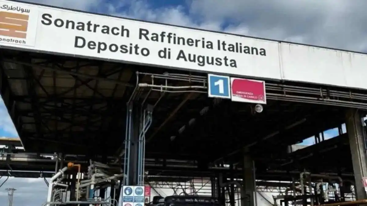 Sonatrach lance la production de l’essence E5 depuis sa raffinerie d’Augusta en Italie